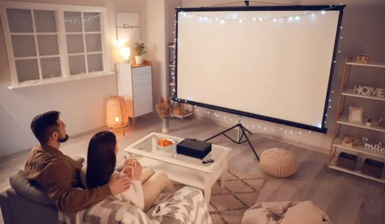 How to Play Movies on a Projector